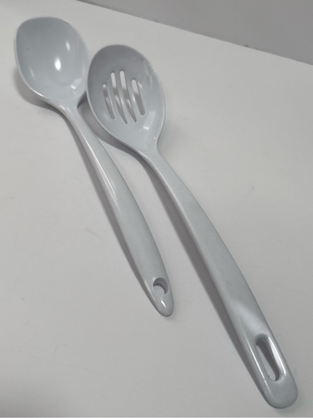 White melamine Slotted and Solid Serving Spoon lot of 2 VTG renowned. High temp